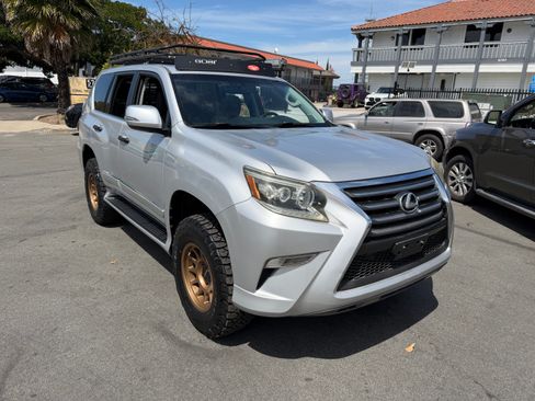 Used 2014 Lexus GX 460 image 18