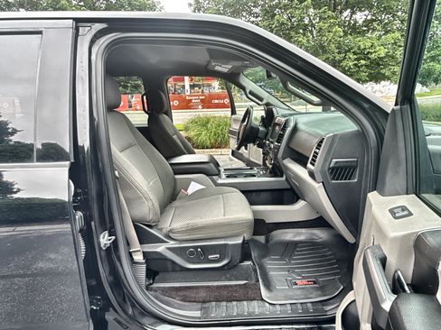 Used 2016 Ford F150 4x4 SuperCrew image 10