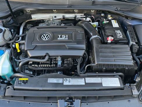 Used 2017 Volkswagen Golf R 20th Anniversary Edition image 46