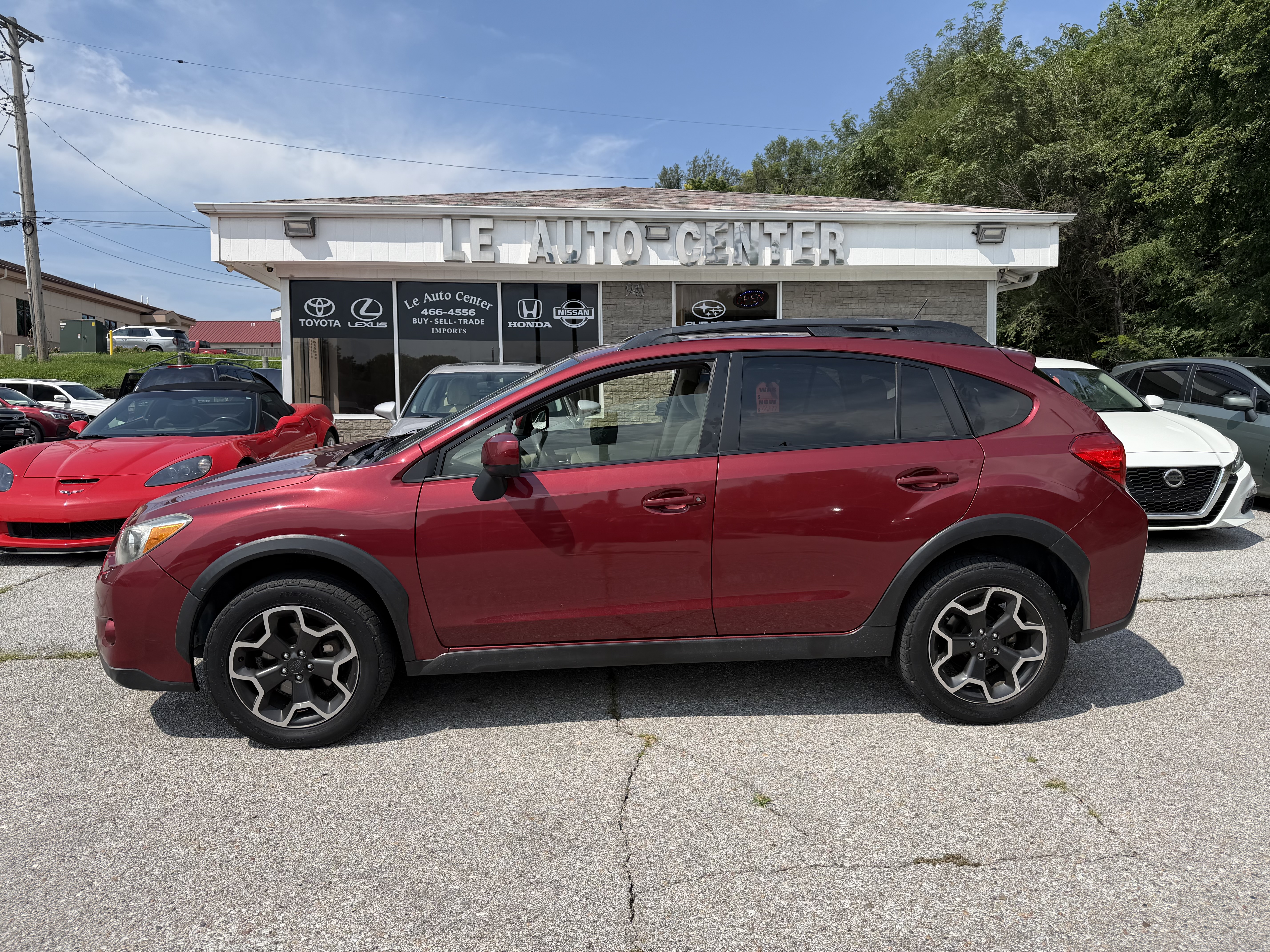 Used 2013 Subaru XV Crosstrek 2.0i Premium AWD/4WD image 1