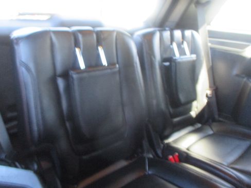 Used 2017 Ford Explorer Sport XLT image 16
