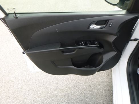 Used 2014 Chevrolet Sonic RS image 11