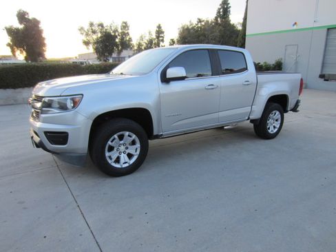 Used 2018 Chevrolet Colorado 2WD Crew Cab LT image 1