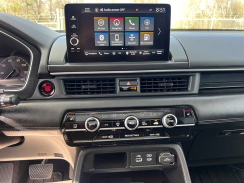 Used 2025 Honda Pilot Touring image 20