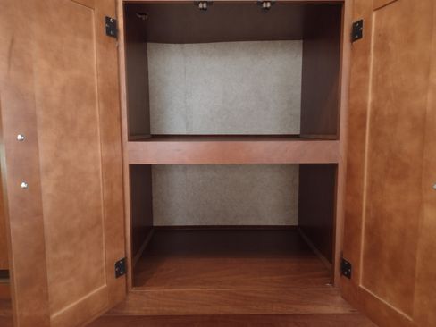 Used 2011 Ford E-450 and Econoline 450 image 56