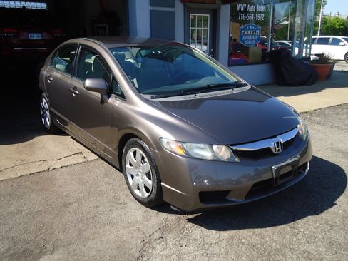 Used 2009 Honda Civic LX Sedan image 3