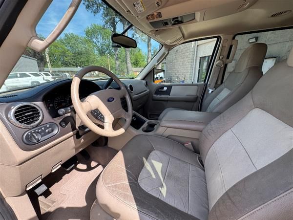 Used 2004 Ford Expedition Eddie Bauer RWD image 11