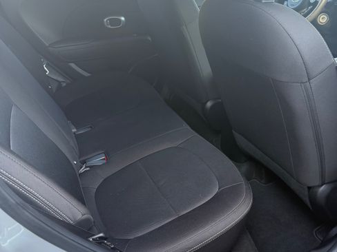Used 2018 Kia Soul image 9