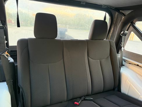 Used 2015 Jeep Wrangler Sport AWD/4WD image 73