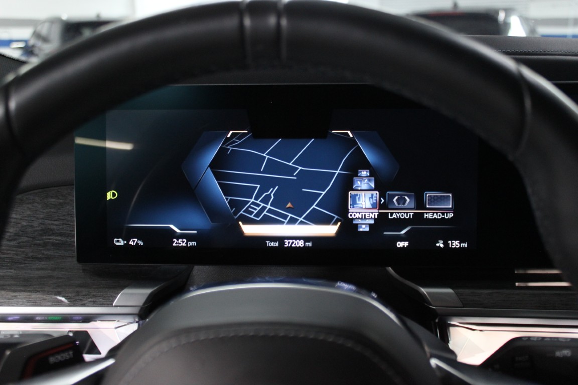 Used 2024 BMW i7 eDrive50 RWD image 30