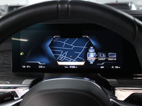 Used 2024 BMW i7 eDrive50 RWD image 30