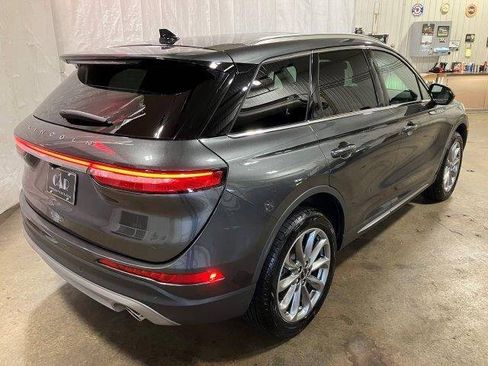 Used 2020 Lincoln Corsair image 28