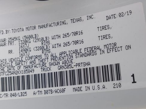 Used 2019 Toyota Tacoma TRD Pro AWD/4WD image 8