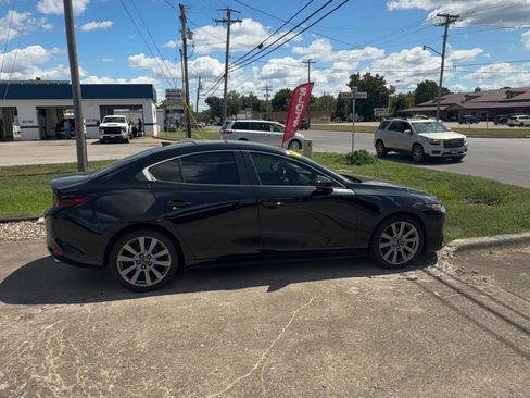Used 2019 MAZDA MAZDA3 image 5