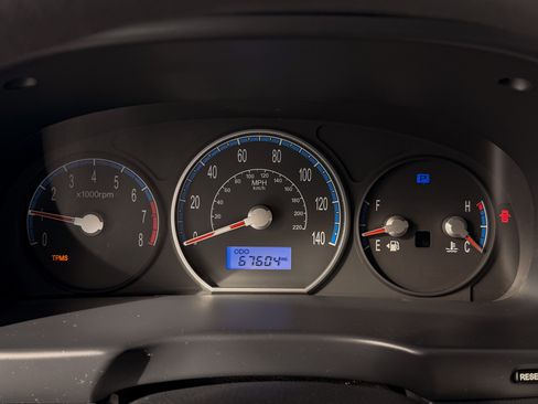 Used 2009 Hyundai Santa Fe GLS image 10