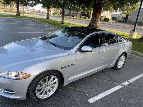 Used 2013 Jaguar XJ Supercharged image 6