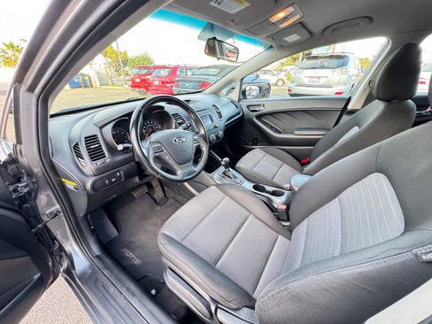 Used 2016 Kia Forte EX image 16
