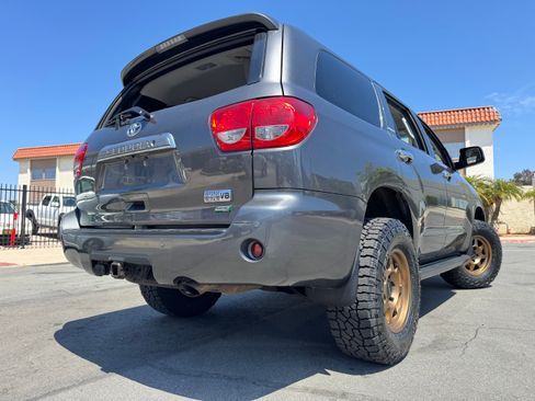 Used 2015 Toyota Sequoia Limited image 8