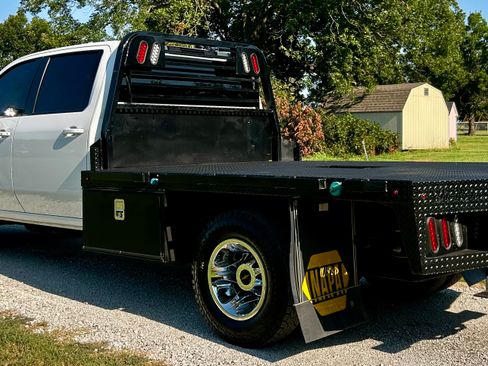 Used 2022 Chevrolet Silverado 3500 4x4 Crew Cab LT image 6