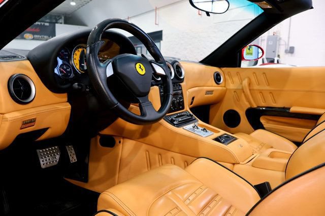 Used 2005 Ferrari 575M Maranello Superamerica RWD image 31