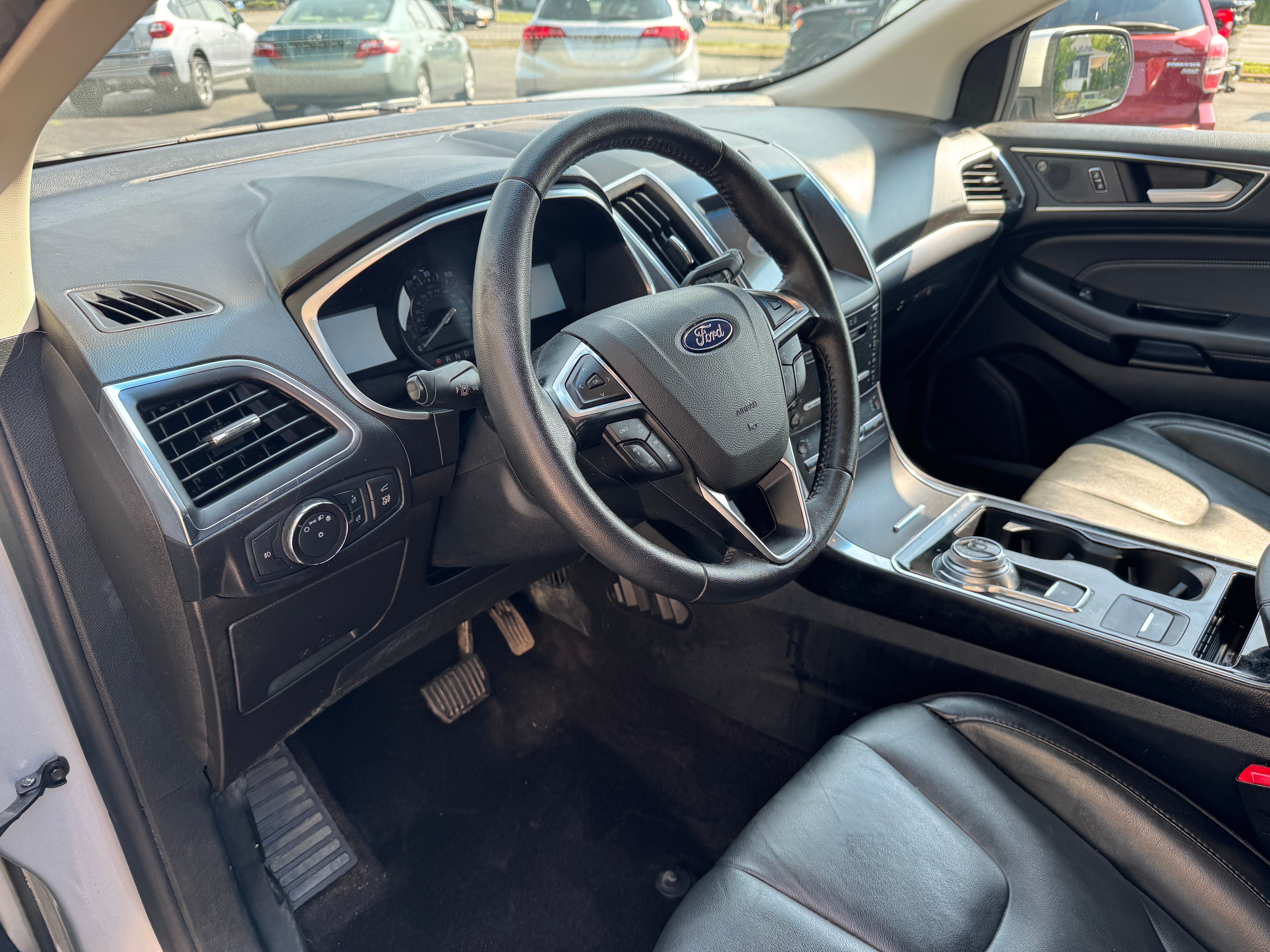 Used 2019 Ford Edge AWD Titanium image 8