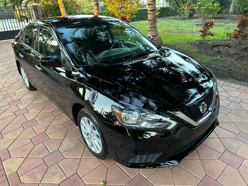 Used 2019 Nissan Sentra SV FWD image 3