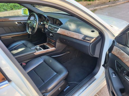 Used 2012 Mercedes-Benz E 350 4MATIC Luxury image 10