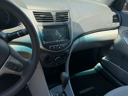 Used 2017 Hyundai Accent SE Sedan FWD image 34