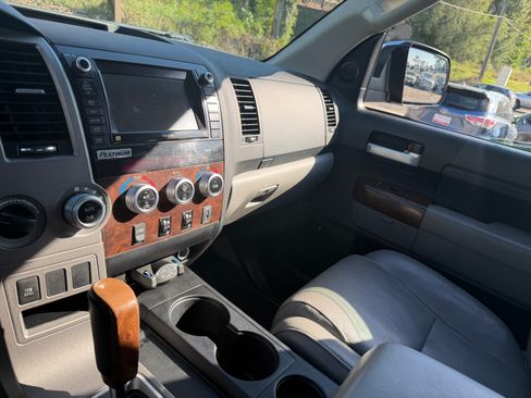 Used 2011 Toyota Tundra Platinum image 19