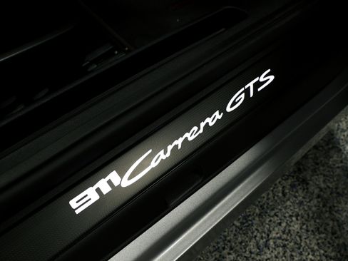 Used 2024 Porsche 911 Carrera GTS image 11