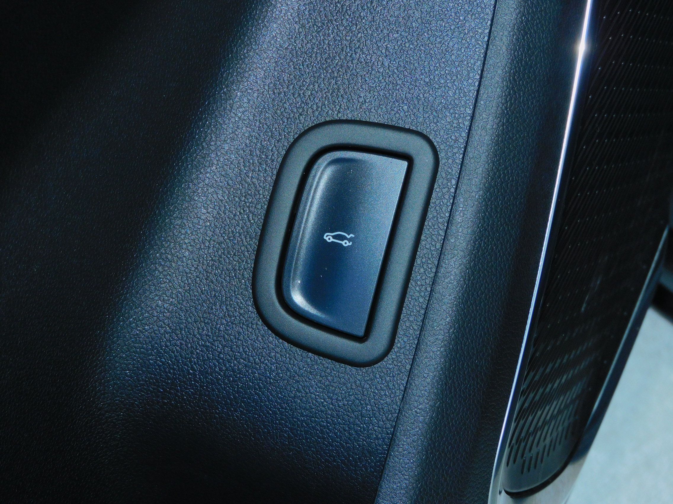 Used 2026 GMC Acadia FWD Elevation image 17