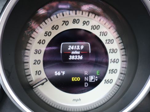 Used 2014 Mercedes-Benz E 350 4MATIC Sport image 24
