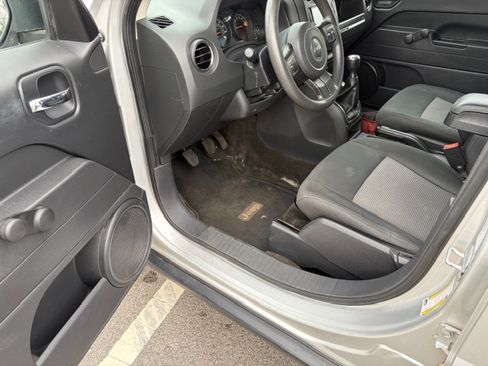 Used 2014 Jeep Patriot Sport image 10