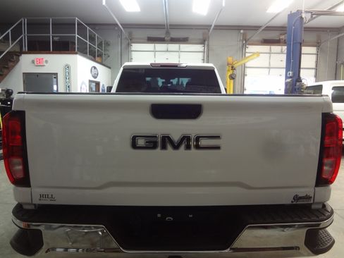 Used 2021 GMC Sierra 2500 SL image 4