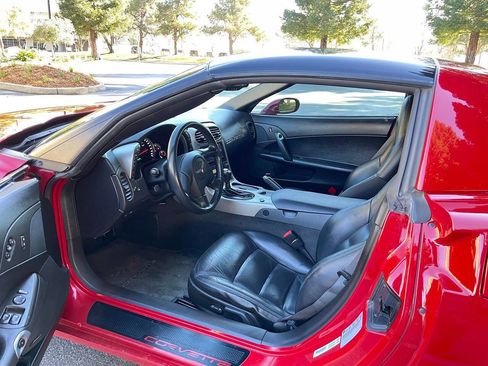 Used 2005 Chevrolet Corvette image 14
