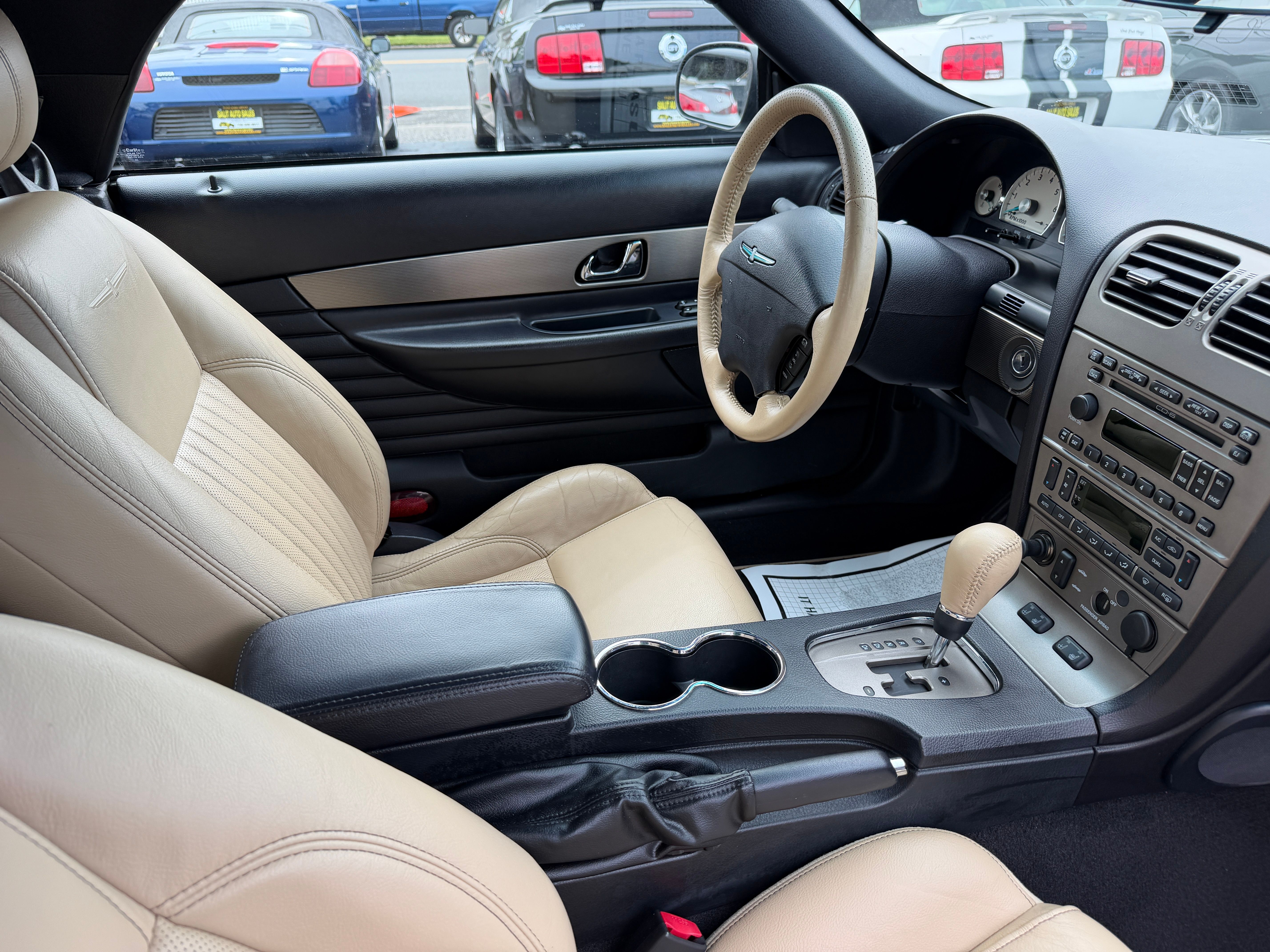 Used 2004 Ford Thunderbird UNAVAIL RWD image 19