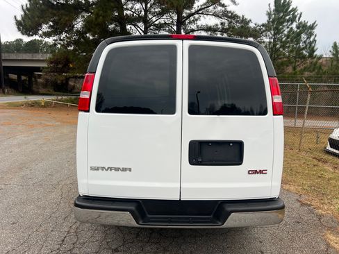 Used 2021 GMC Savana 2500 LS image 6
