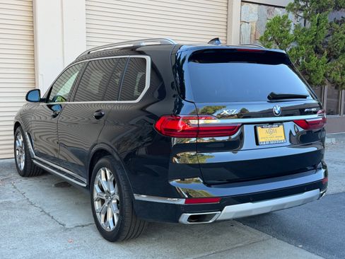 Used 2022 BMW X7 xDrive40i AWD/4WD image 2
