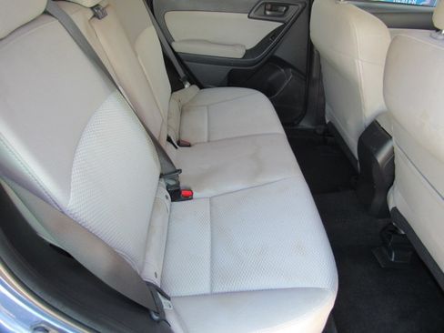 Used 2015 Subaru Forester 2.5i Premium AWD/4WD image 15