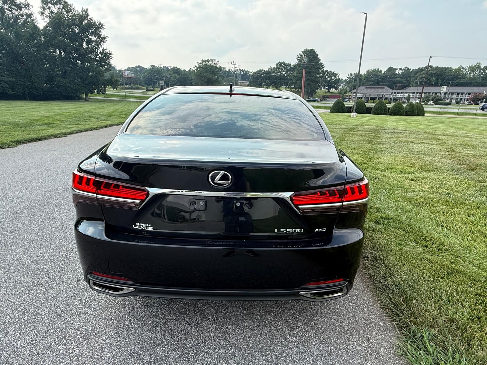 Used 2018 Lexus LS 500 AWD image 6