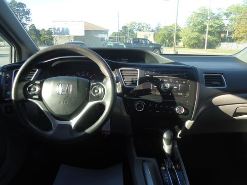 Used 2013 Honda Civic LX image 8