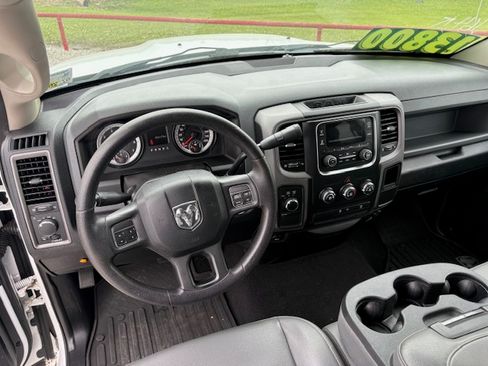 Used 2015 RAM 1500 ST AWD/4WD image 8