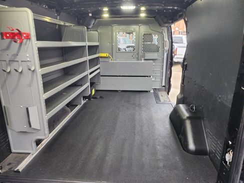 Used 2018 Ford Transit 150 image 13