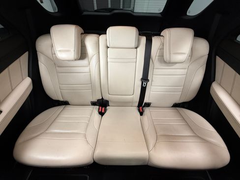 Used 2015 Mercedes-Benz ML 63 AMG image 35