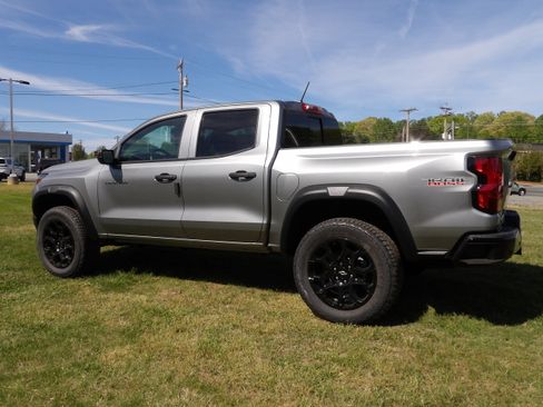 New 2026 Chevrolet Colorado Trail Boss AWD/4WD image 7