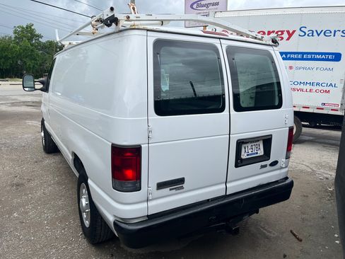 Used 2011 Ford E-250 and Econoline 250 RWD image 10