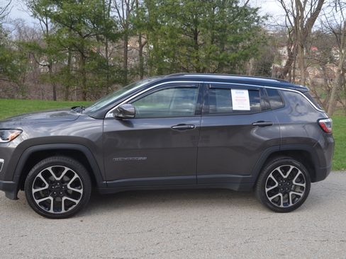 Used 2019 Jeep Compass Limited image 1