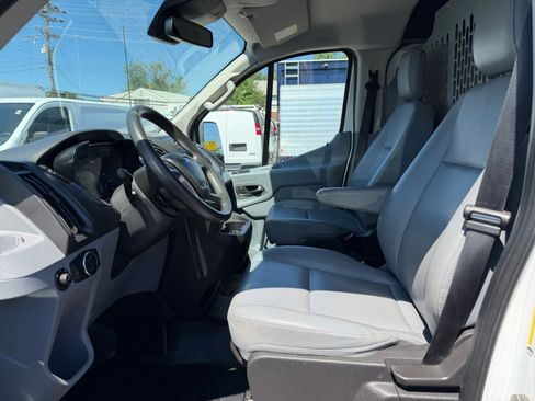 Used 2017 Ford Transit 150 130 Low Roof RWD image 11