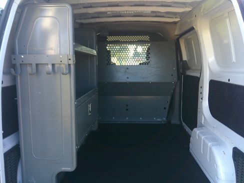 Used 2018 Nissan NV200 SV image 8