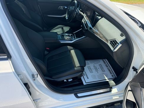 Used 2023 BMW 330i xDrive image 17
